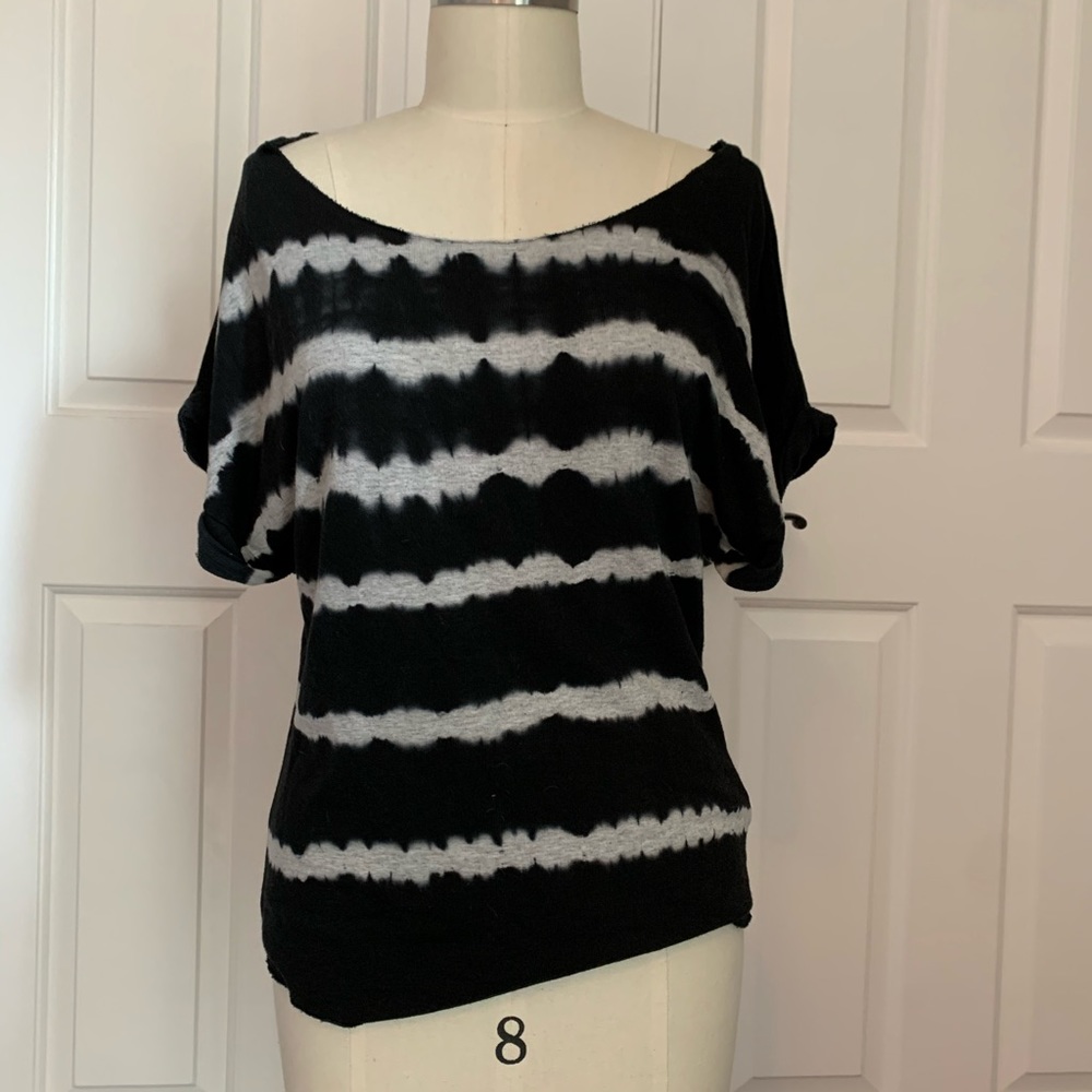 ✨5/$25 Bebe tie dye jersey top Sz XS✨